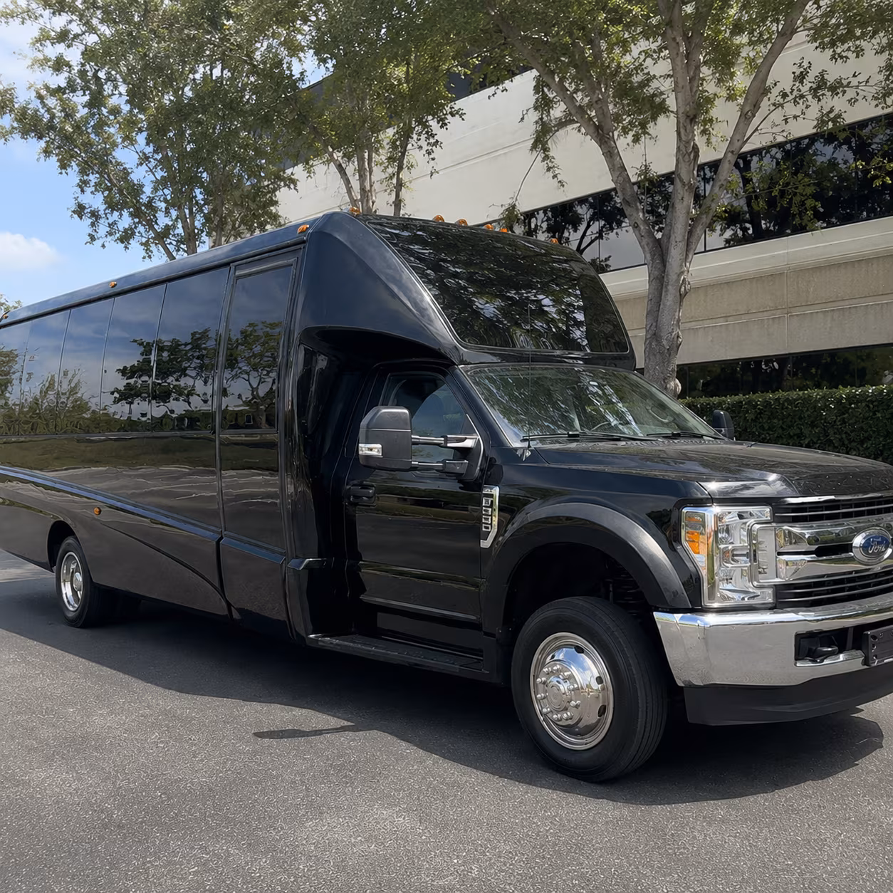 Brooklyn Birthday, Sweet 16, & Quinceañera Transportation onboard seating
